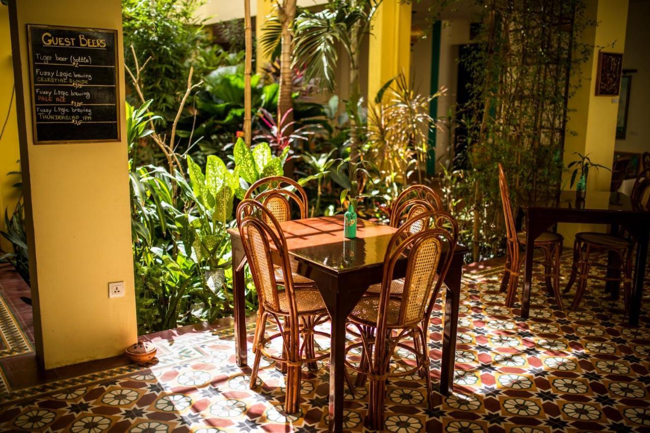 Hotel Old Cinema Kampot Exteriér fotografie
